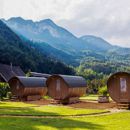 4 Elements Glamping & Apartments بليد المظهر الخارجي الصورة